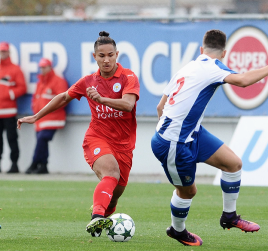 Faiq Bolkiah juega en Leicester