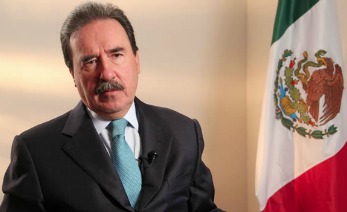 Emilio Gamboa en la muerte de su esposa