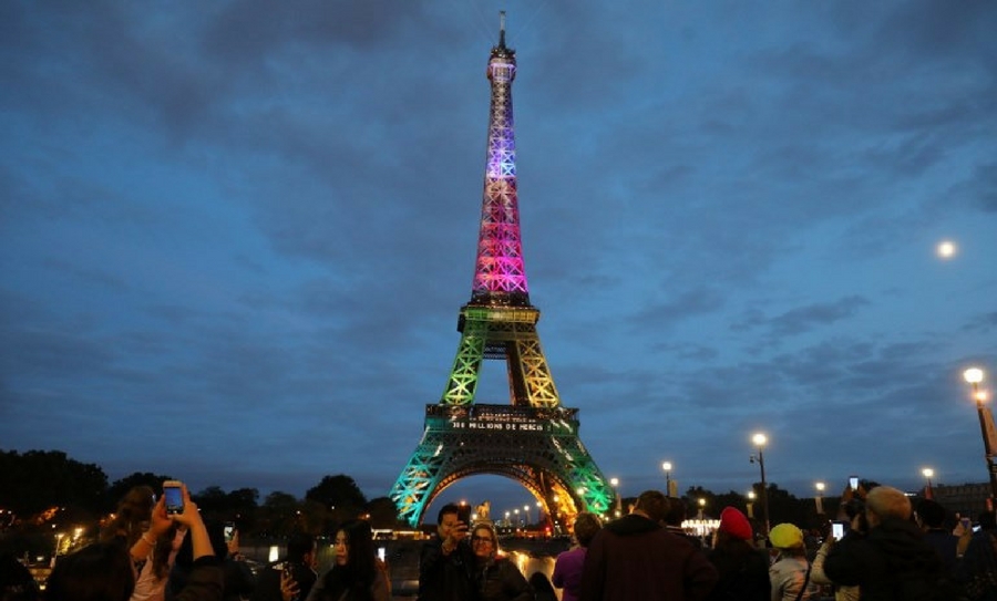 La Torre Eiffel es el monumento más hermoso y representativo de París, Francia