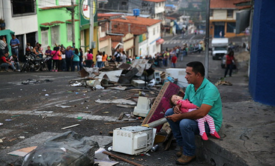 crisis que sufre Venezuela, crisis en Venezuela, Venezuela, Nicolás Maduro, crisis politica