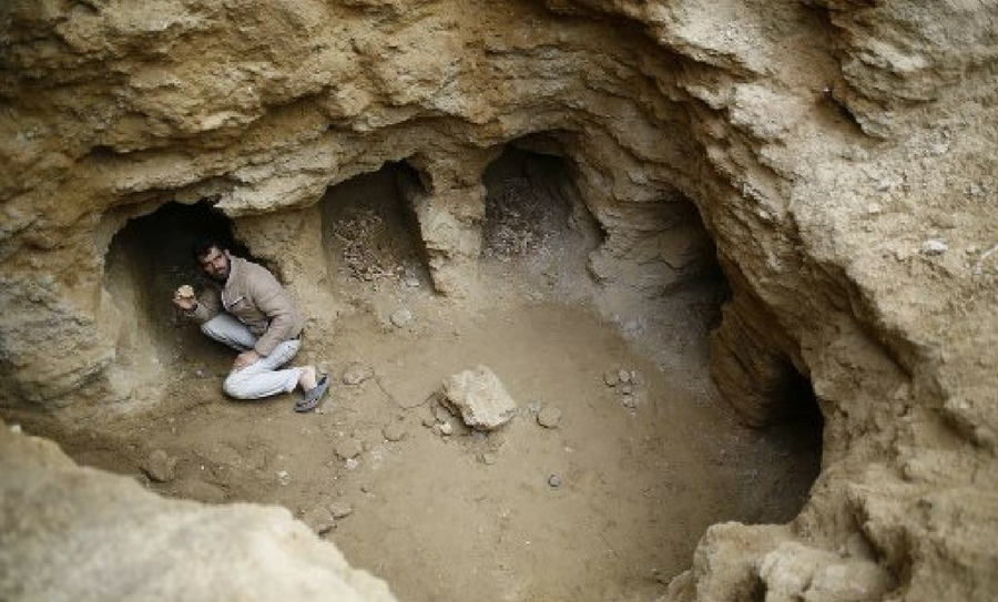 antiguo cementerio en su jardín , gaza, arqueología