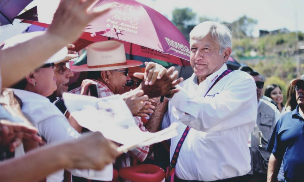 AMLO asegura consultar su expediente del CISEN, AMLO, López Obrador, MORENA, PT, PES, elecciones2018