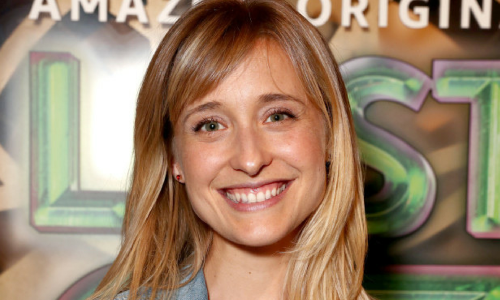 Arrestaron a Allison Mack, Allison Mack
