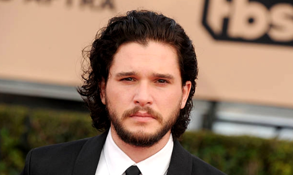 Kit Harrington cuestiona a Marvel