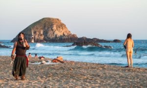 Playa-Zipolite-Oaxaca-Mexico-Renunciamos-y-viajamos-3