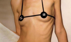 diminuto bikini de Kim Kardashian
