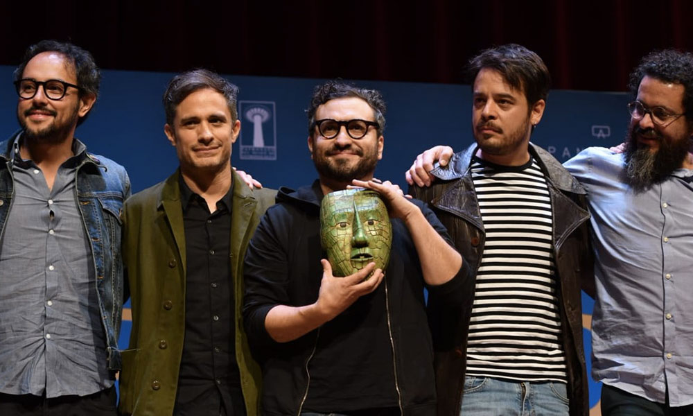 Gael García se volvió ladrón arqueológico