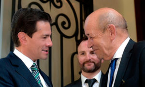 Golpe en la cabeza de Peña Nieto