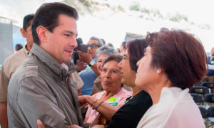 Golpe en la cabeza de Peña Nieto