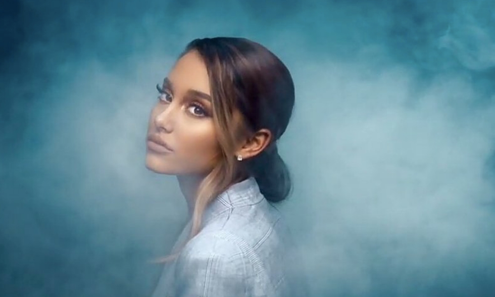 Ariana Grande lanzó nuevo video
