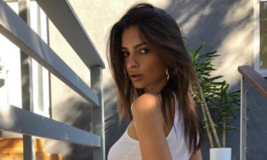 Emily Ratajkowski lució un diminuto bikini