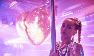 Miley Cyrus estrenó ‘Nothing Breaks Like A Heart’