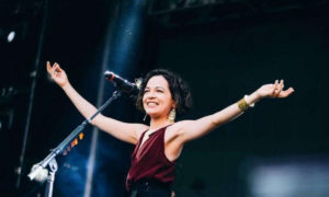 Natalia Lafourcade le tiene envidia a Maluma