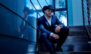Relacionan a Gerardo Ortiz con ‘El Chapo’