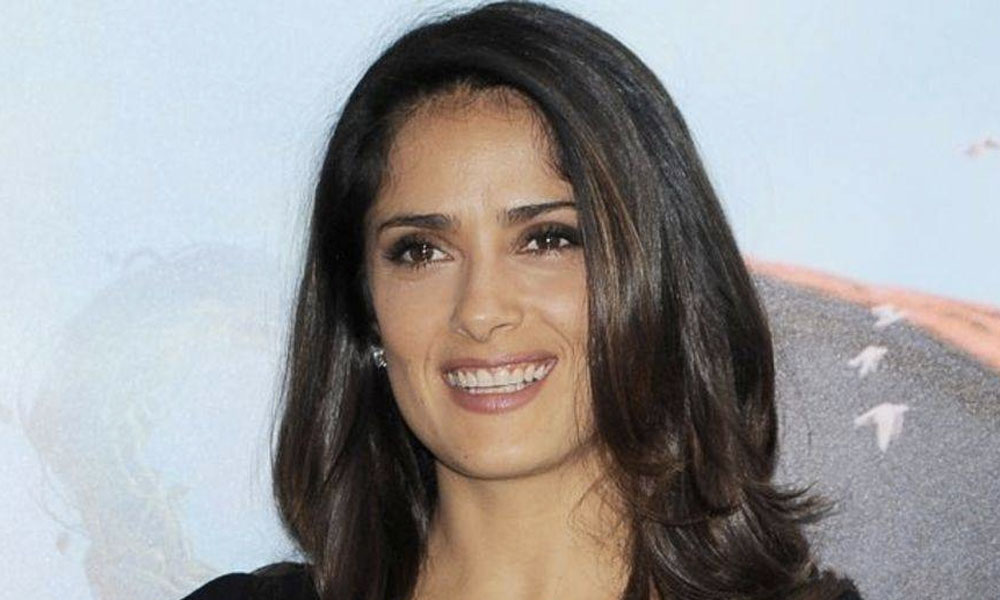 Salma Hayek es pelirroja