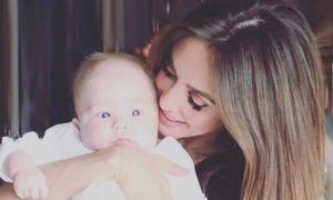 Anahí revela controversial tratamiento