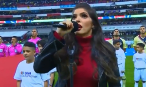 Ana Bárbara en la Final de Liga MX