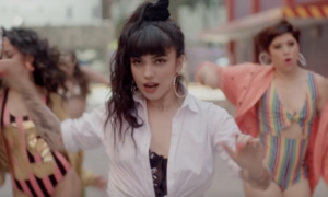 ‘Caderas Blancas’ de Mon Laferte
