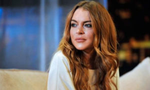 Lindsay Lohan se viste como sexy princesa