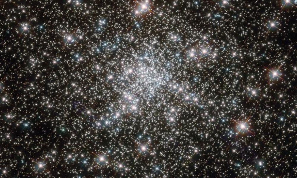miden la luz estelar de todo el universo
