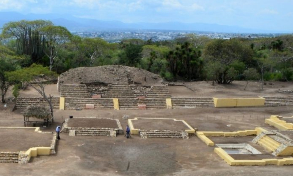Hallan en Puebla templo prehispánico