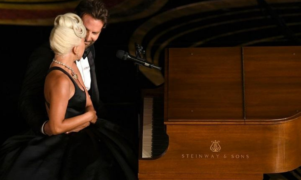 Lady Gaga y Bradley Cooper en los Oscar