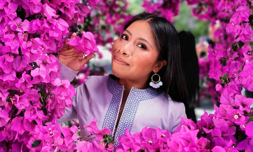 Yalitza Aparicio cuando era maestra
