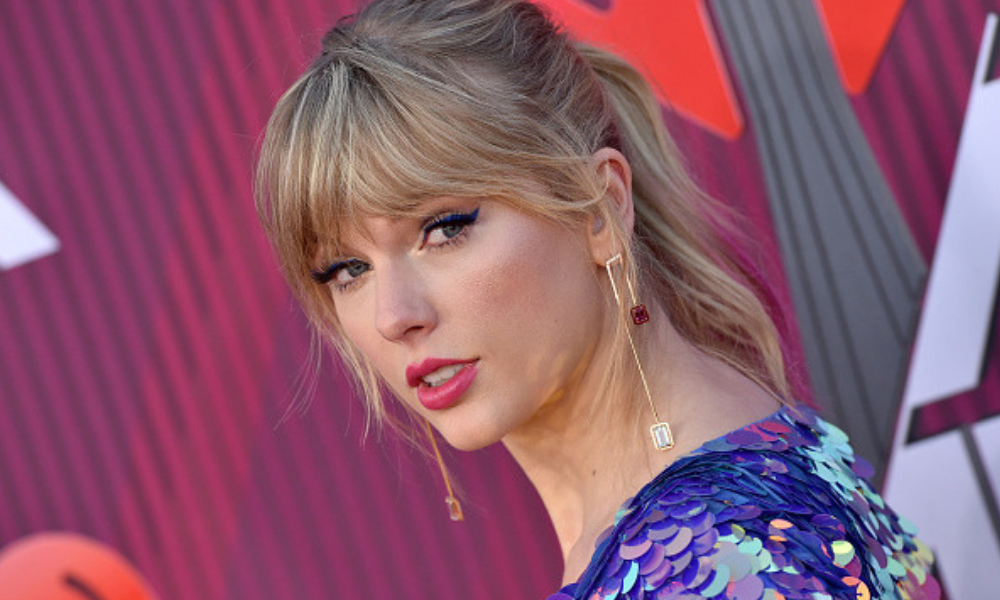 Taylor Swift donó a organización LGBTQ