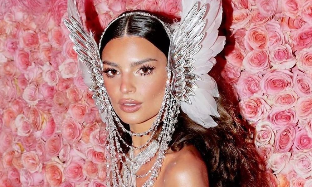 Emily Ratajkowski protestó contra la ley antiaborto