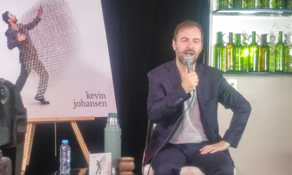 Kevin Johansen presentó 'Algo Ritmos'