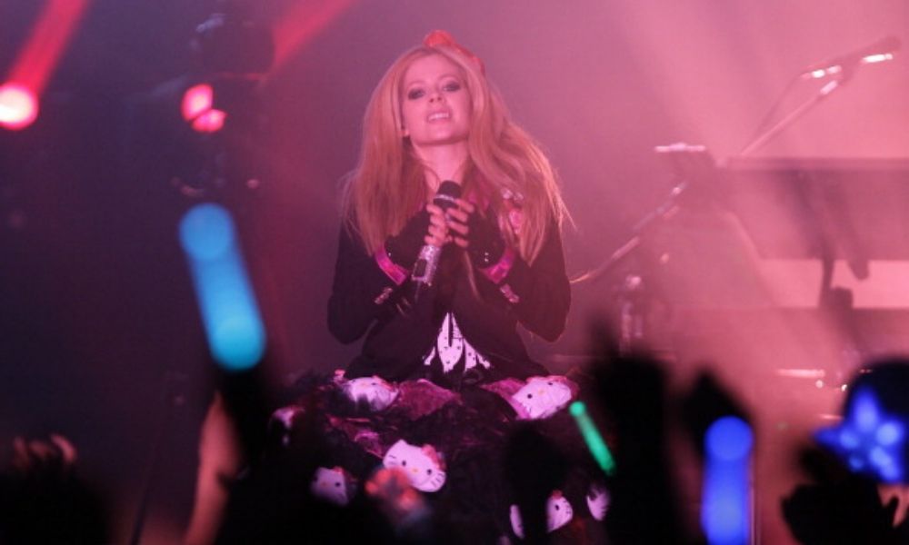 Avril Lavigne saldrá de gira