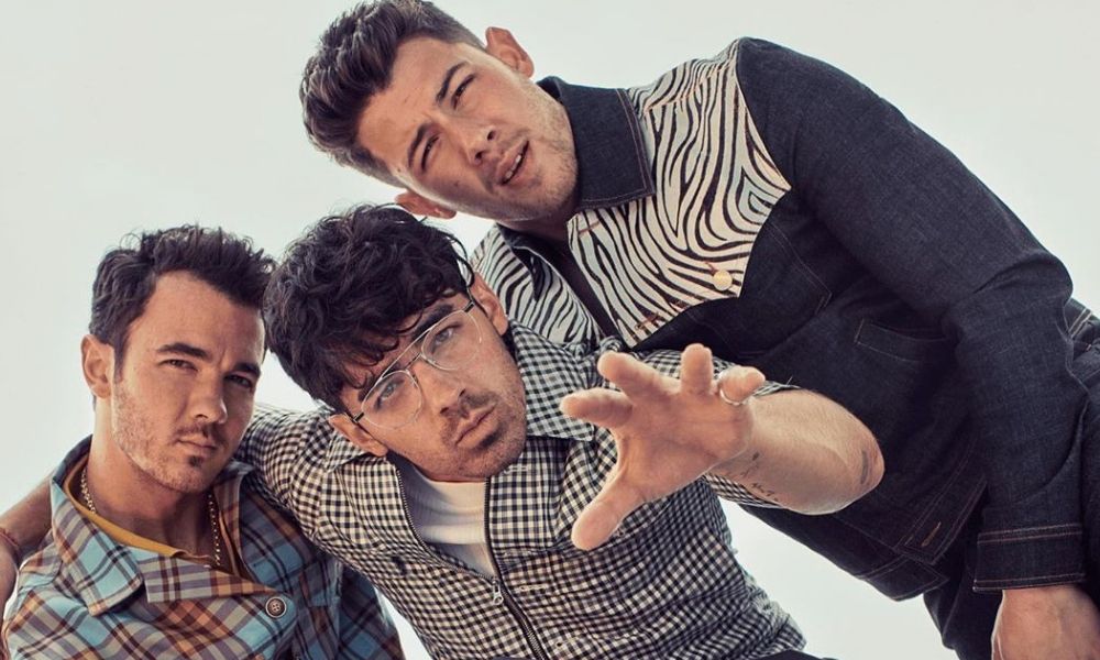 ‘Jonas Brothers’ ‘Happiness Begins’