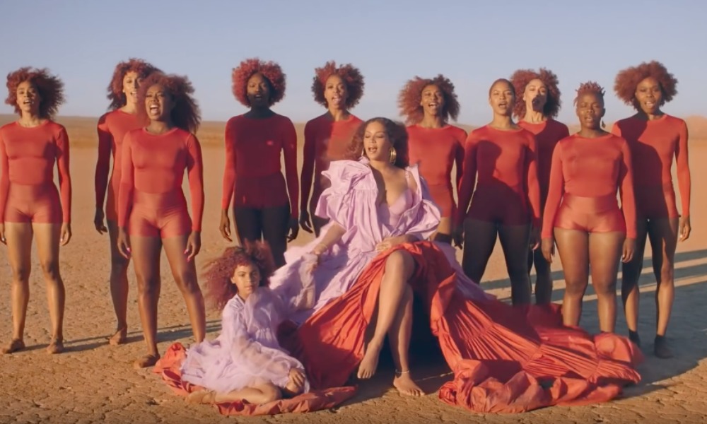 Beyoncé y su hija protagonizan el video de 'Spirit'