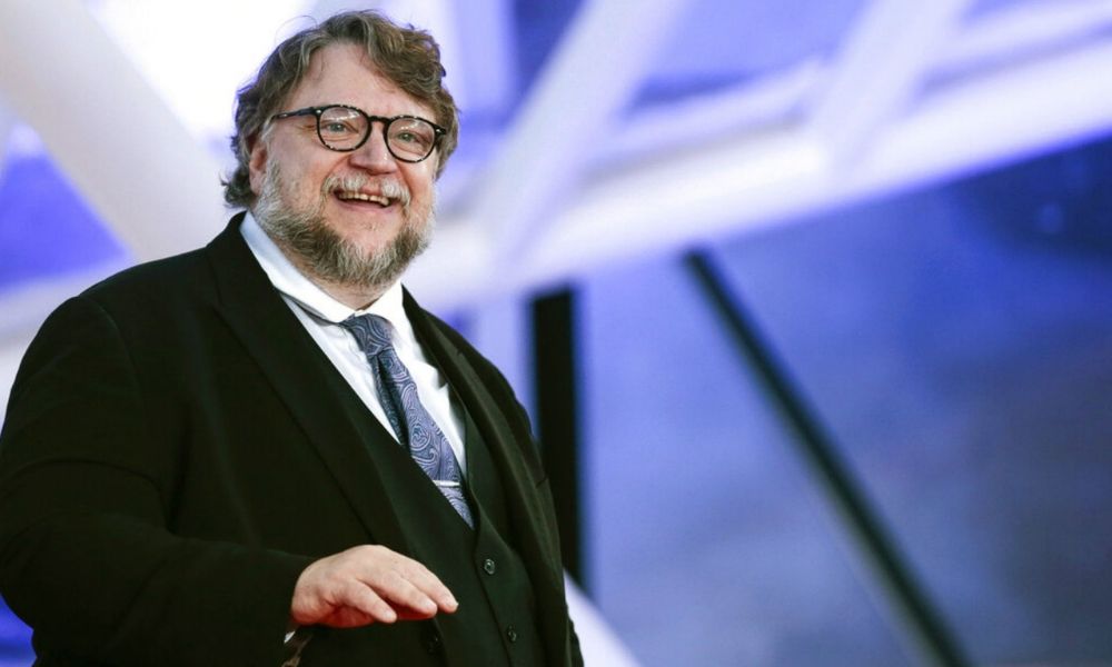 Guillermo del Toro estrella Paseo de la Fama