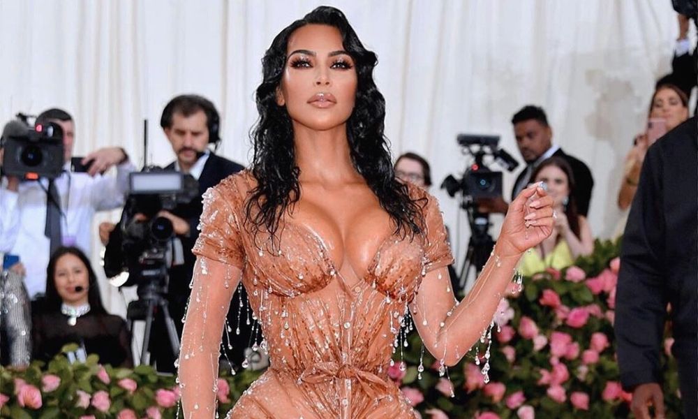 Kim Kardashian se quitó las costillas