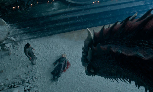 Por qué destruyen el ‘Iron Throne’
