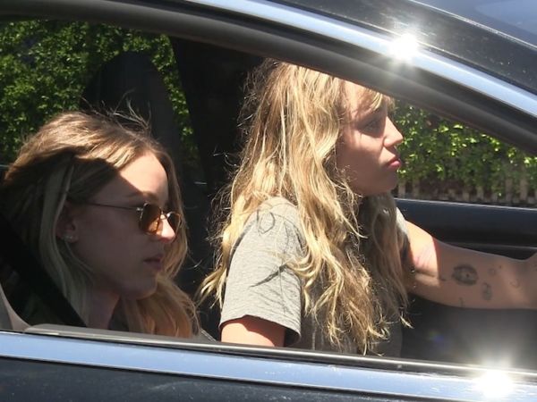 Miley Cyrus y Kaitlynn Carter volvieron a ser vistas juntas