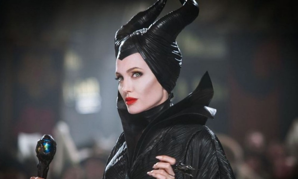 Angelina Jolie se transforma en Maléfica