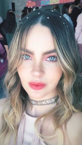 Belinda se operó el rostro