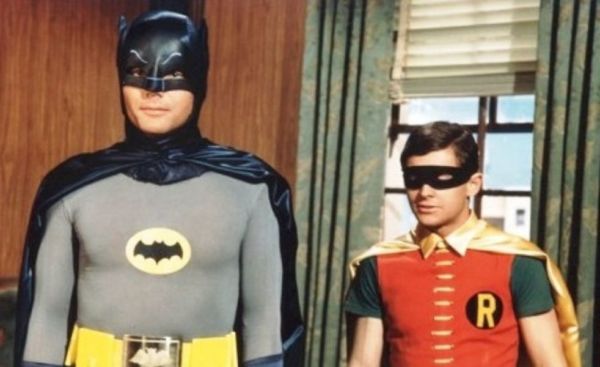 Kevin Conroy podría ser el Batman de Adam West