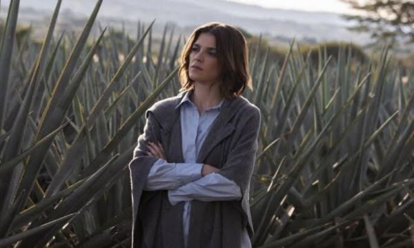 Netflix y Salma Hayek confirman segunda temporada de 'Monarca'