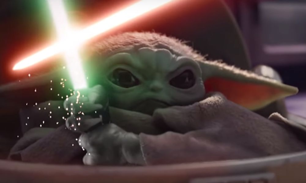 Baby Yoda pelea contra Palpatine