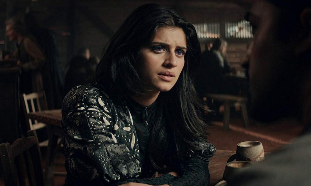 Anya Chalotra tuvo dificultades para interpretar a Yennefer