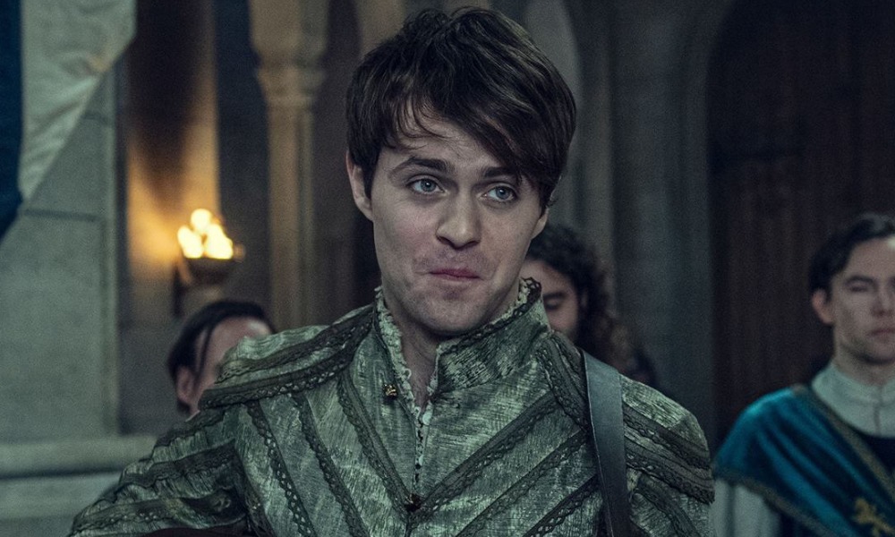 Joey Batey habló sobre Henry Cavill en 'The Witcher'