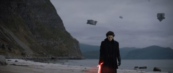 Timothée Chamalet como Kylo Ren