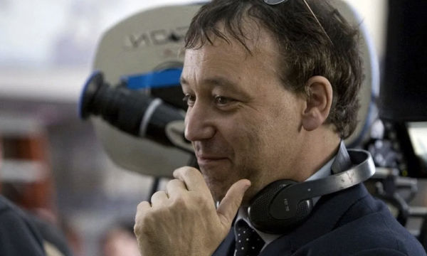 Sam Raimi dirigirá Doctor Strange and the Multiverse of Madness