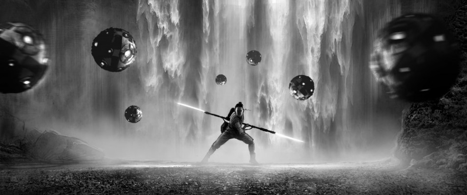 Imagen del entrenamiento de Rey con un lightsaber doble