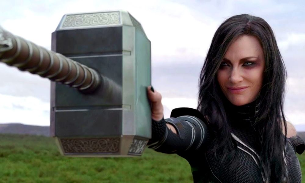 Mjolnir en Thor: Love And Thunder