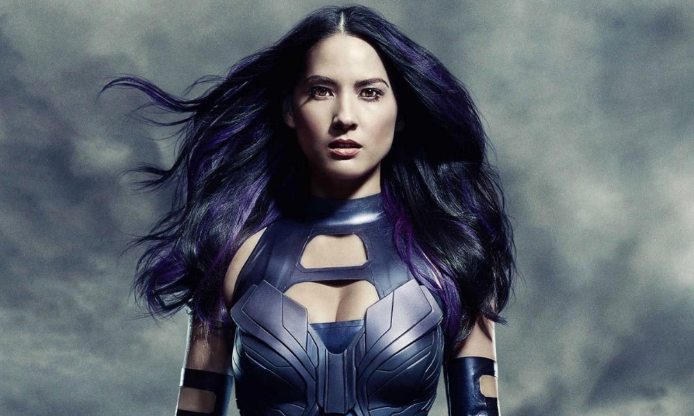 Olivia Munn usó otra vez la espada de Psylocke