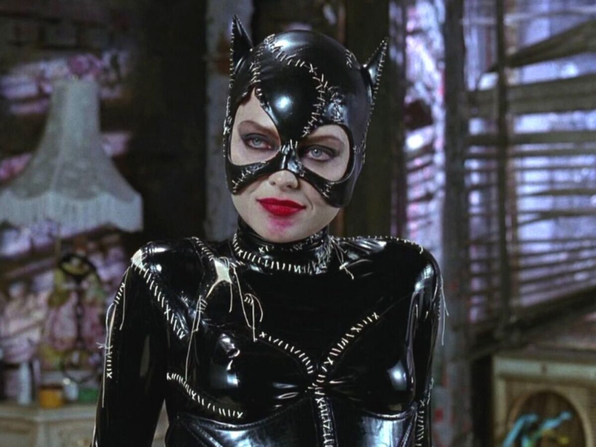 Una actriz acosó a Tim Burton para obtener el papel de Catwoman en 'Batman  Returns'